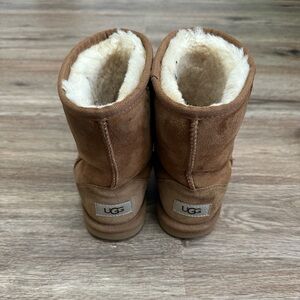 Ugg classic chestnut